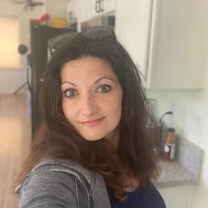 Meet your Posher, Lesley